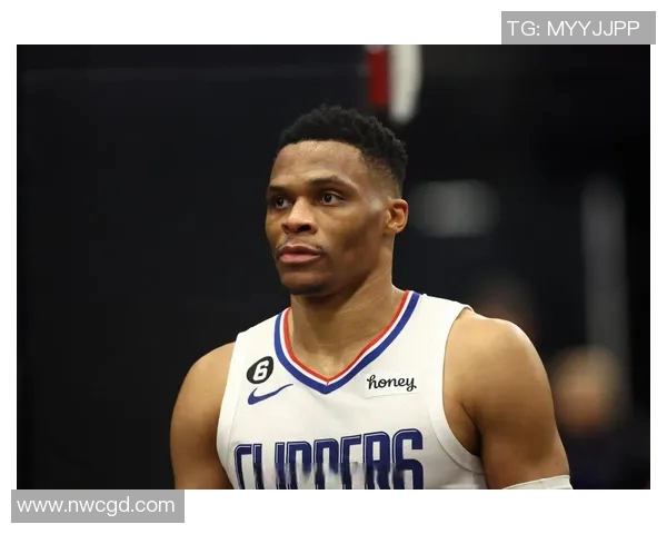 拉塞尔威斯布鲁克如何在NBA赛场上重塑自我与球队命运